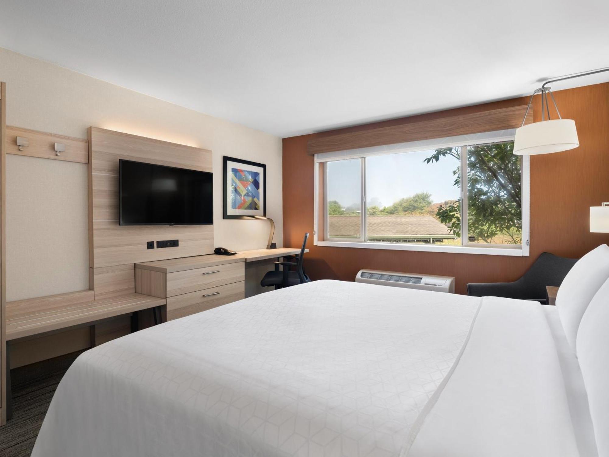 Holiday Inn Express Fort Bragg By Ihg Luaran gambar