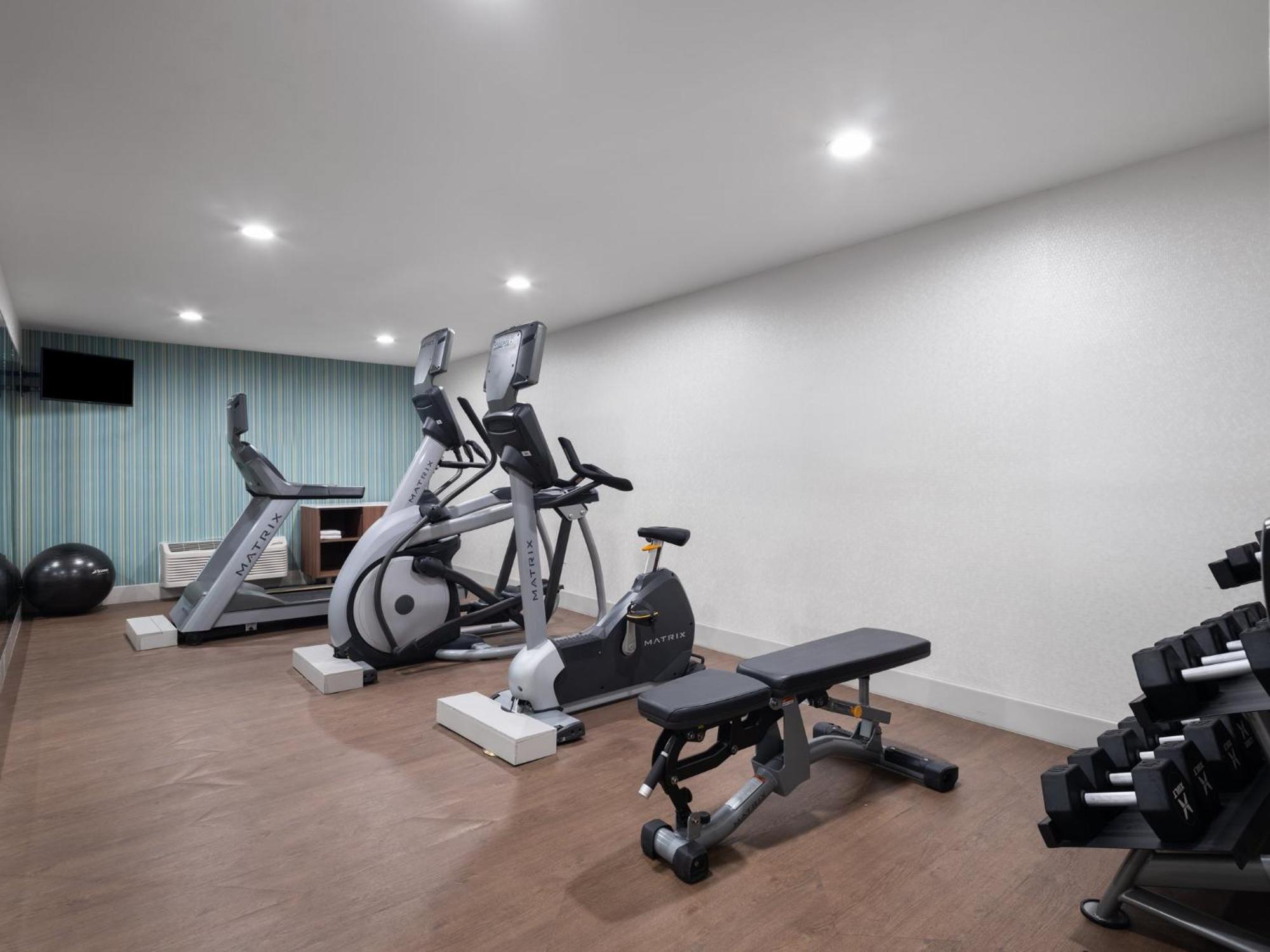 Holiday Inn Express Fort Bragg By Ihg Luaran gambar