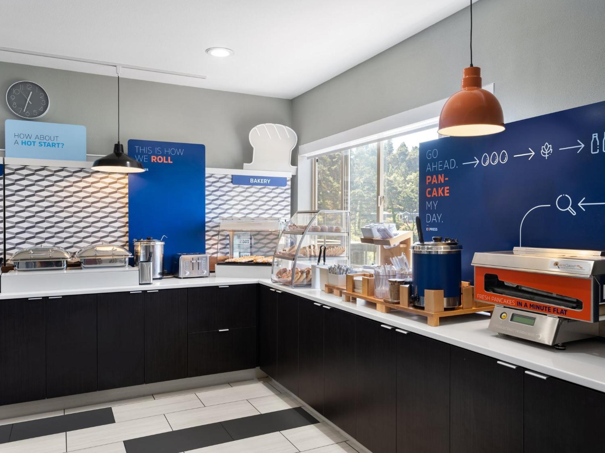 Holiday Inn Express Fort Bragg By Ihg Luaran gambar